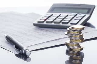 Geld und Taschenrechner Geld und Taschenrechner